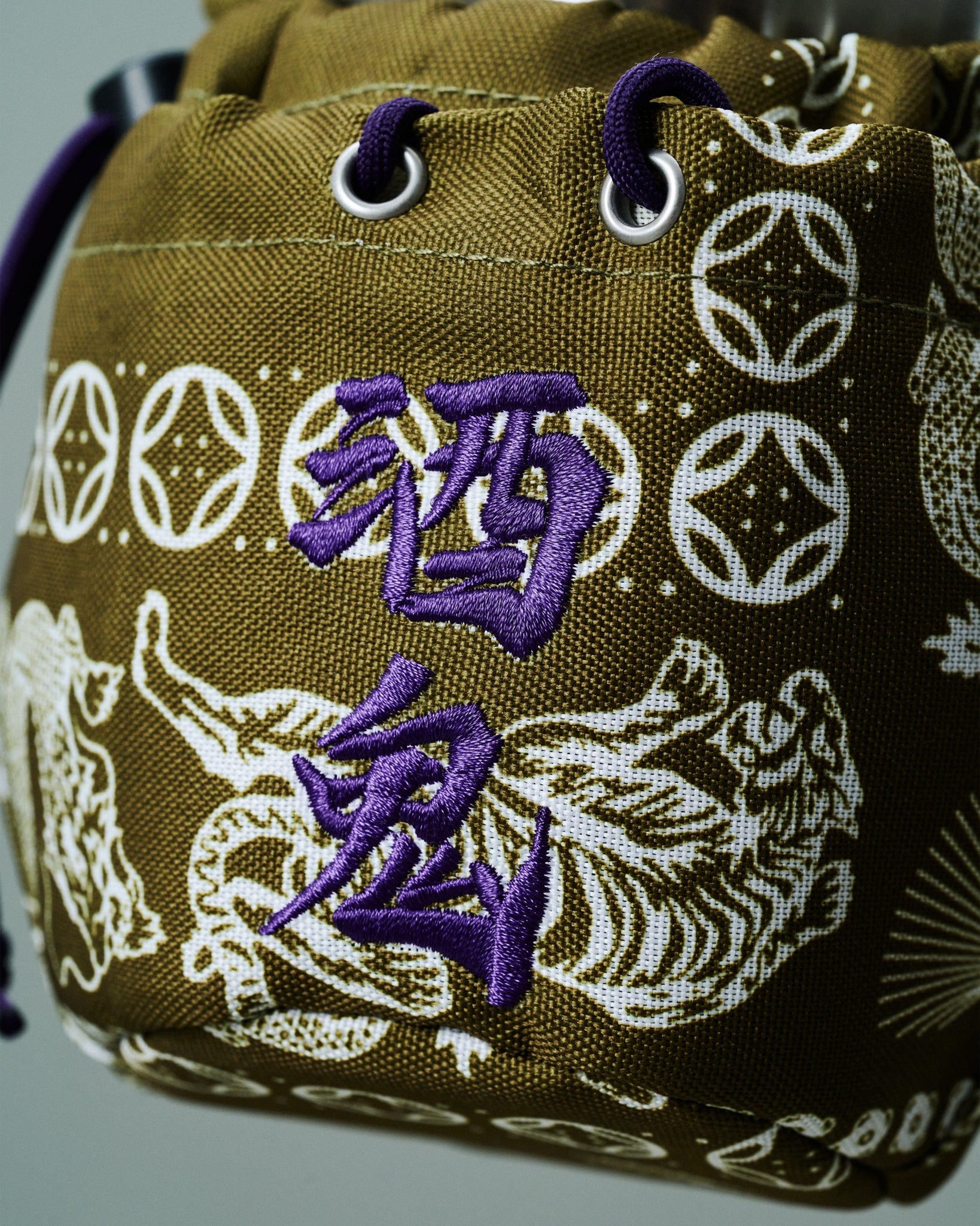 Zha Huo Dian X Laughing Tiger Gourd Bottle
