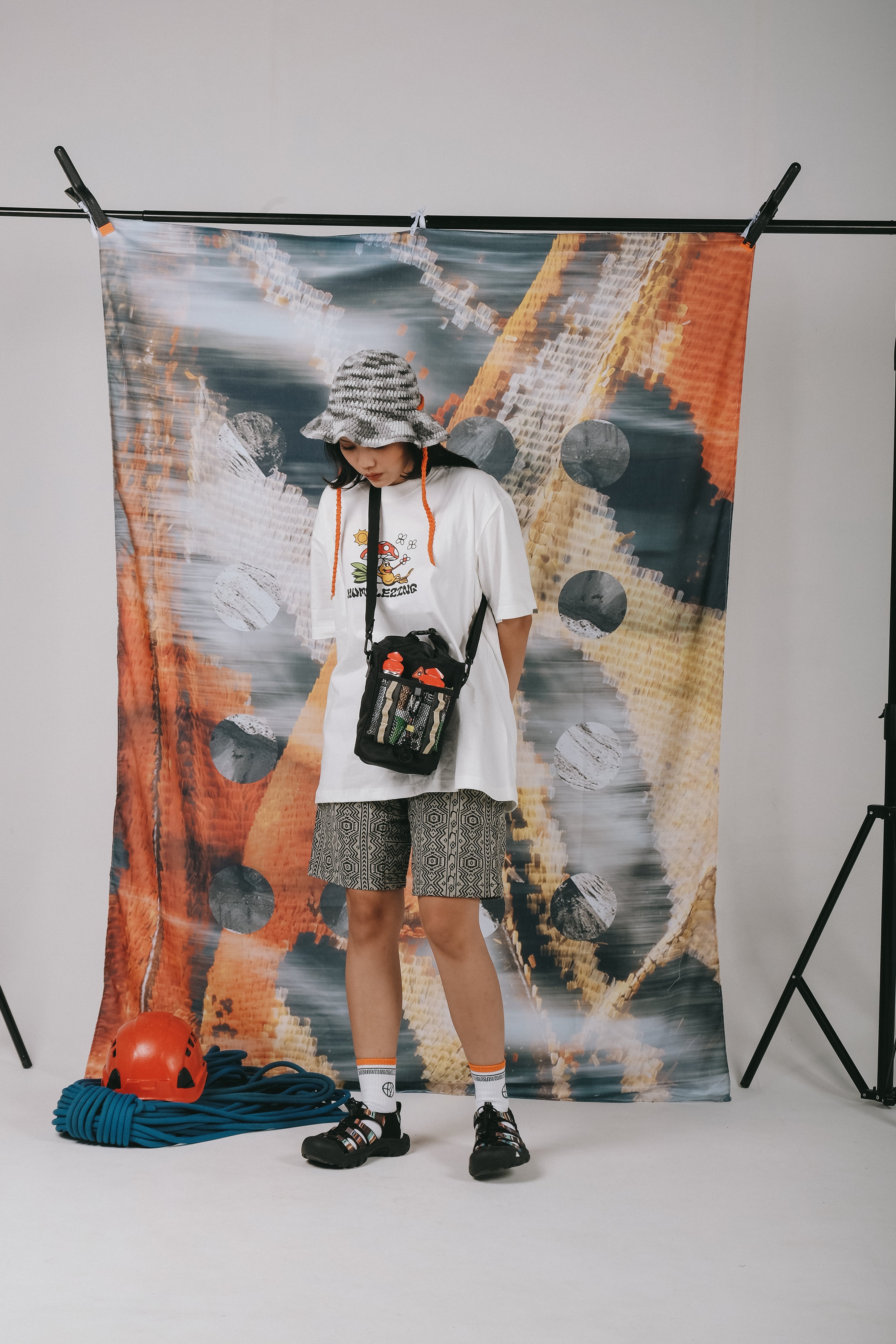 Humblezing Circular Sling Bag
